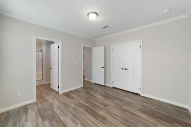 Experience unmatched comfort in Willis! Step into a home that - photo 22