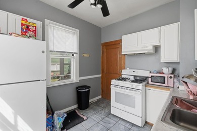 Amazing opportunity to own a cash-flowing duplex with future - photo 24
