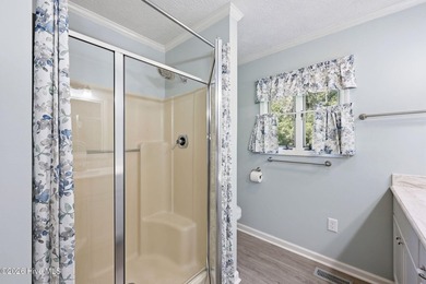 Designed with comfort and easy living in mind, this beautifully - photo 26