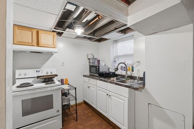 Amazing opportunity to own a cash-flowing duplex with future - photo 28