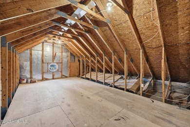 Designed with comfort and easy living in mind, this beautifully - photo 35