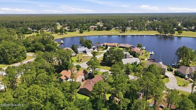 Designed with comfort and easy living in mind, this beautifully - photo 48