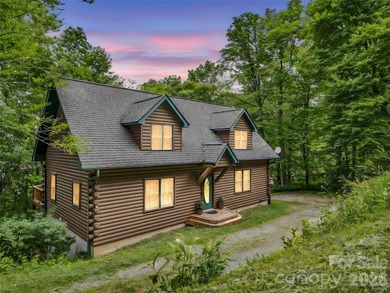 Experience mountain living at its finest in this beautifully - photo 2