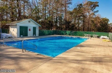 4 bedrooms, 3.5 baths, PLUS a bonus room!! The master suite is a - photo 12
