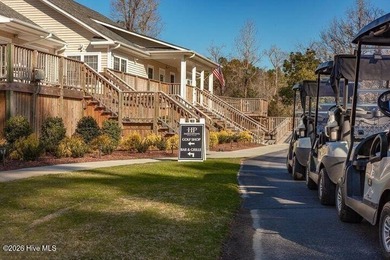 4 bedrooms, 3.5 baths, PLUS a bonus room!! The master suite is a - photo 13