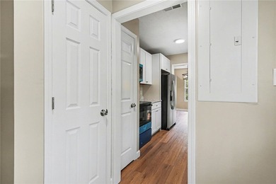 Completely renovated and move-in ready, this 3-bedroom, 2-bath - photo 13
