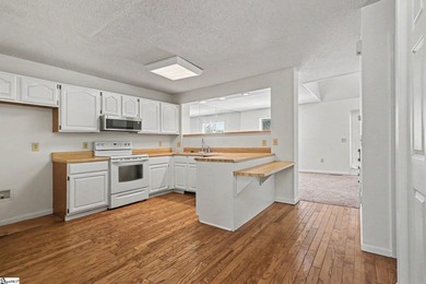 Enjoy low-maintenance living with golf course views at 101 - photo 5