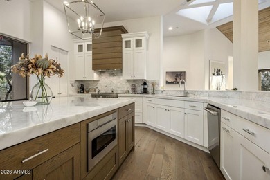 Timeless desert architecture meets refined modern livingpletely - photo 21