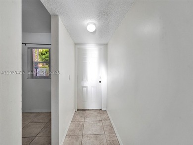 Rare listing. This model is very sought-after, in demand, and - photo 22