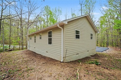 Completely renovated and move-in ready, this 3-bedroom, 2-bath - photo 22