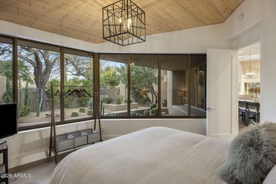 Timeless desert architecture meets refined modern livingpletely - photo 24