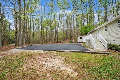 Completely renovated and move-in ready, this 3-bedroom, 2-bath - photo 24