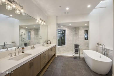 Timeless desert architecture meets refined modern livingpletely - photo 38