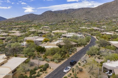 Timeless desert architecture meets refined modern livingpletely - photo 50
