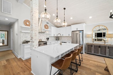 This freshly reimagined coastal escape delivers elevated 30A - photo 10