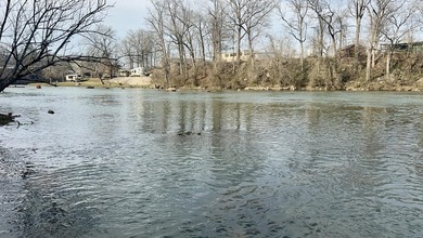 Indulge in the River Lifestyle! This beautiful waterfront home - photo 5