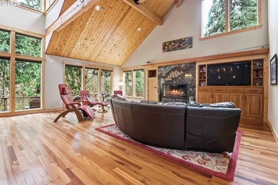 Exceptional Kalama River estate on 2.76 private acres with - photo 7