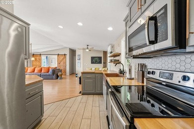 ATTN: VACATION RENTAL/ STR INVESTORS!!ESCAPE TO THE OREGON COAST - photo 11