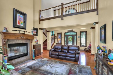 Discover luxury & privacy in this exquisite executive home. This - photo 13