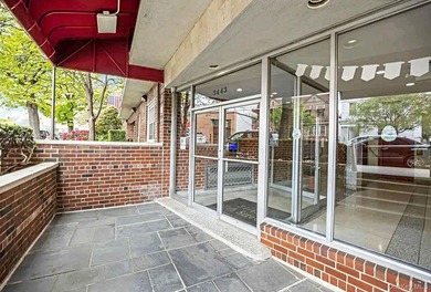 Location, Location, Location! Come and view this Warm and Sunny - photo 15