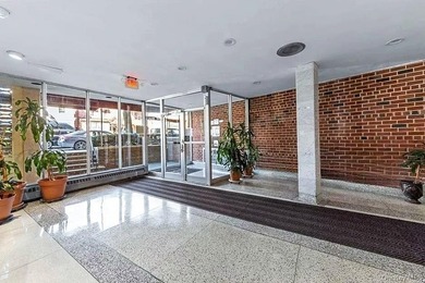 Location, Location, Location! Come and view this Warm and Sunny - photo 16