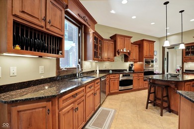 Discover luxury & privacy in this exquisite executive home. This - photo 21
