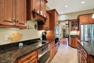 Discover luxury & privacy in this exquisite executive home. This - photo 23
