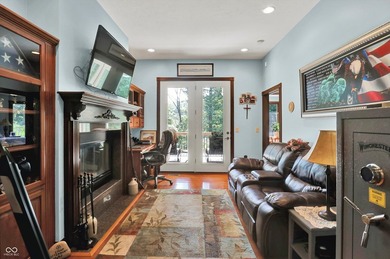 Discover luxury & privacy in this exquisite executive home. This - photo 27