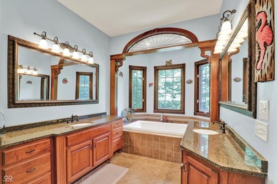 Discover luxury & privacy in this exquisite executive home. This - photo 32