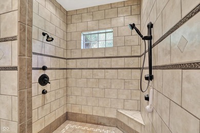 Discover luxury & privacy in this exquisite executive home. This - photo 35