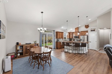 Turnkey 4-bedroom, 2-bath single-level home located on a quiet - photo 10