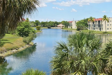 (private lake, pond, creek) Condo For Sale in Sunrise Florida
