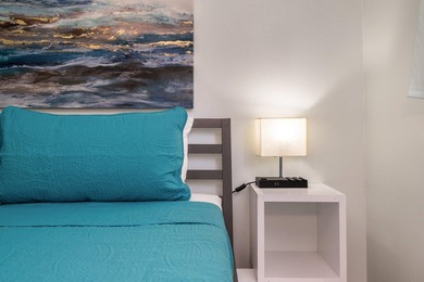 Welcome to Gulf Terrace in the heart of Destin! This one-bedroom - photo 17
