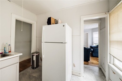 Excellent investment or owner-occupant opportunity in - photo 21