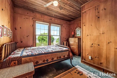 Enchanting seasonal cottage with 188.5 ft. of private White Lake - photo 29