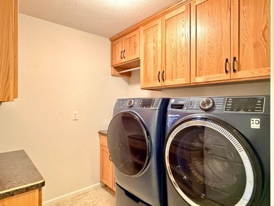 Enjoy the perfect blend of comfort, convenience, and - photo 32