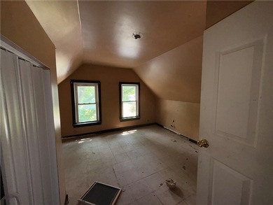 ATTENTION INVESTORS AND REHAB SPECIALISTS! DON'T MISS THIS - photo 3