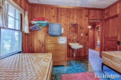 Enchanting seasonal cottage with 188.5 ft. of private White Lake - photo 33