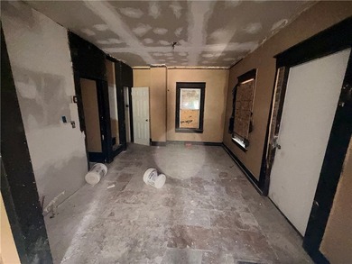ATTENTION INVESTORS AND REHAB SPECIALISTS! DON'T MISS THIS - photo 4