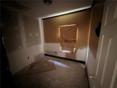 ATTENTION INVESTORS AND REHAB SPECIALISTS! DON'T MISS THIS - photo 8