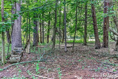 Enchanting seasonal cottage with 188.5 ft. of private White Lake - photo 45