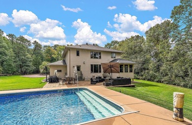 **Seller has accepted an offer contingent upon buyer's sale and - photo 9