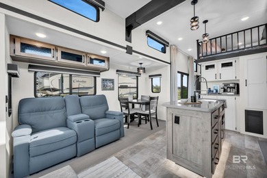 Discover a great balance of comfort, convenience, and coastal - photo 5