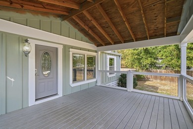 Welcome to 140 Palmetto Ave in Freeport! This beautifully - photo 5