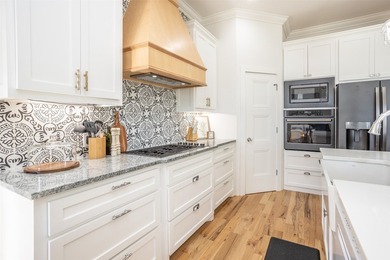 Introducing your dream home at Moss Lake. This custom built home - photo 12
