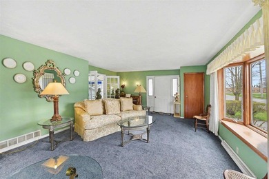 The perfect year-round residence, vacation getaway, or - photo 14