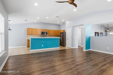 PRICE REDUCED!! Move right into this beautifully maintained - photo 16