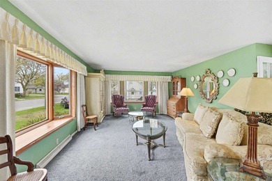 The perfect year-round residence, vacation getaway, or - photo 16