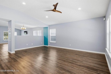 PRICE REDUCED!! Move right into this beautifully maintained - photo 17