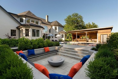 Welcome to 19 Cavendish Way, where exceptional architecture and - photo 19